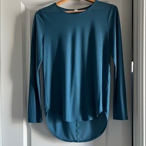 UA Women’s Breathe Collection S